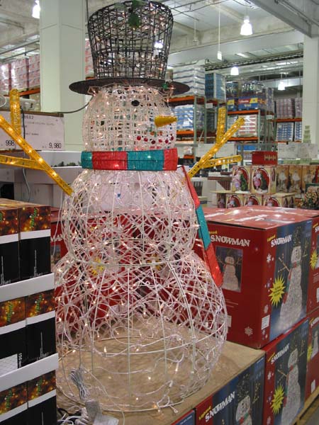 costco-japan-snowman